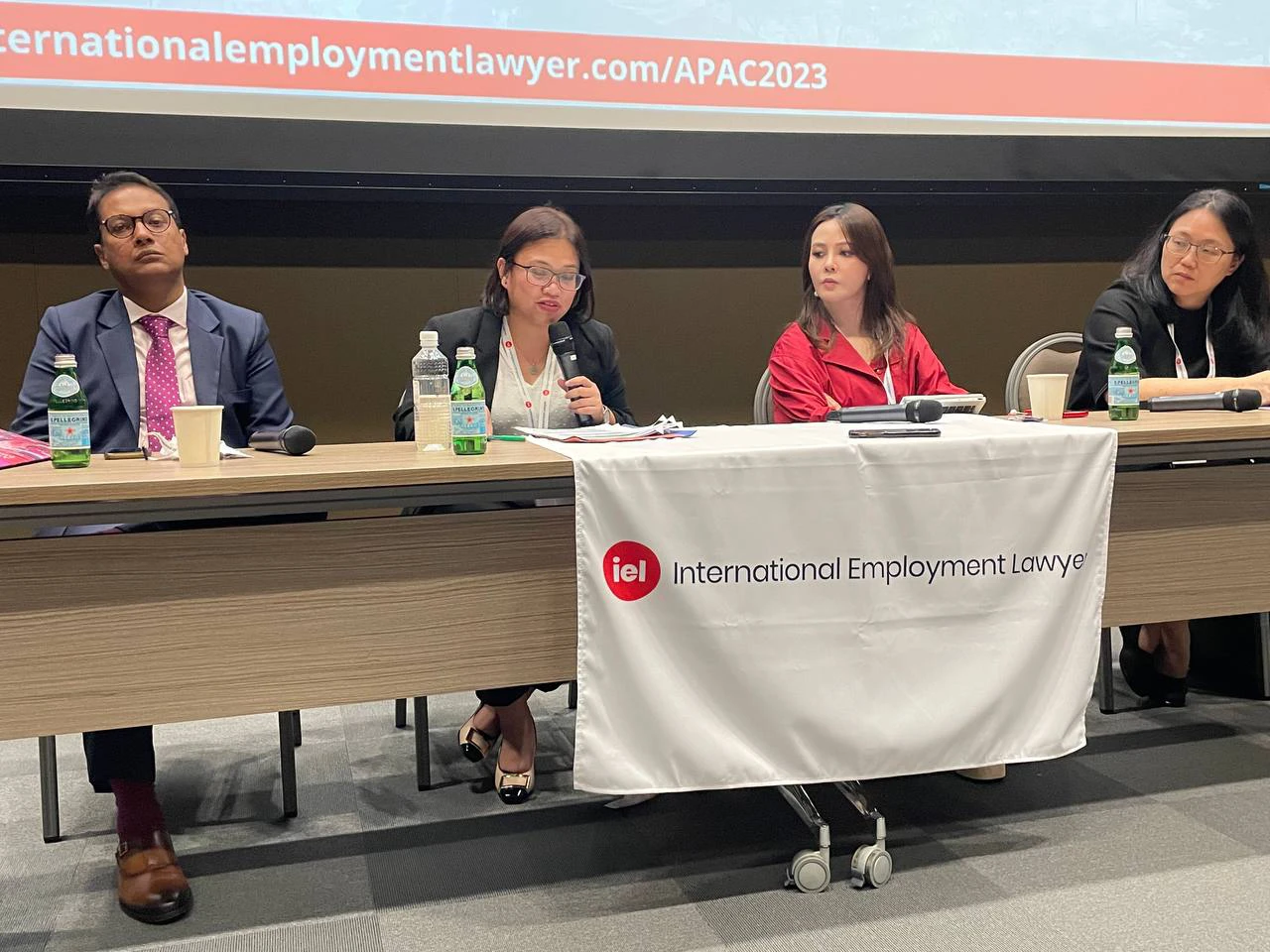 V&A Law’s Rashel Ann Pomoy spoke at the APAC Employment Summit in Singapore